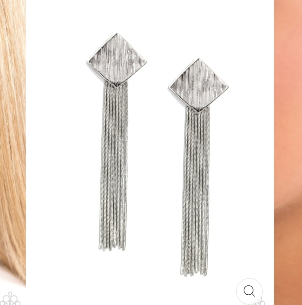 Elegant Silver Dangle Earrings. Experimental Elegance - Silver Square Tassel Pos